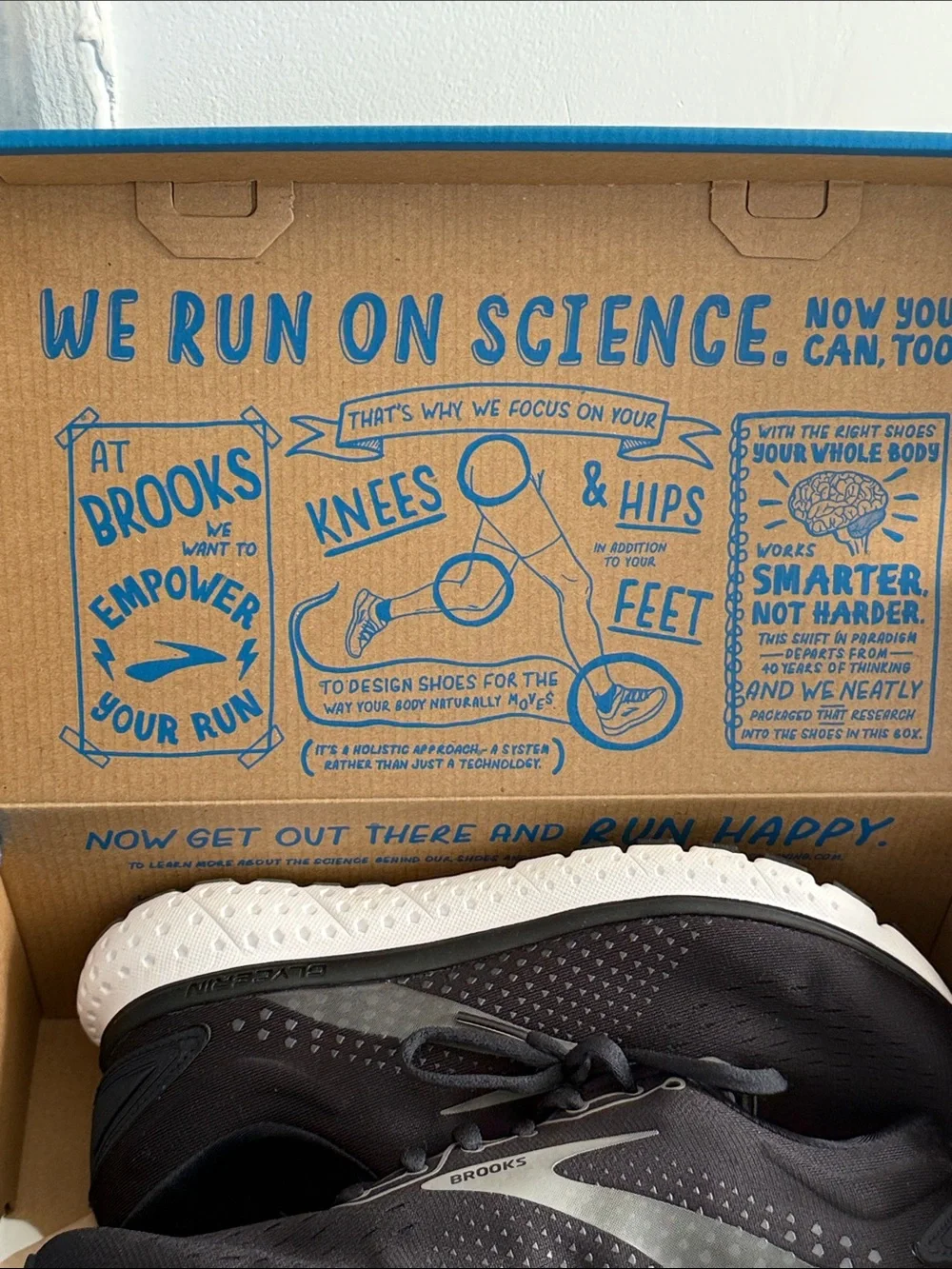 Brooks Women Black and White Running Shoes - Glycero 18  WE RUN  ON SCIENCE